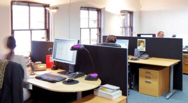 Horsham work spaces to rent with flexible contracts
